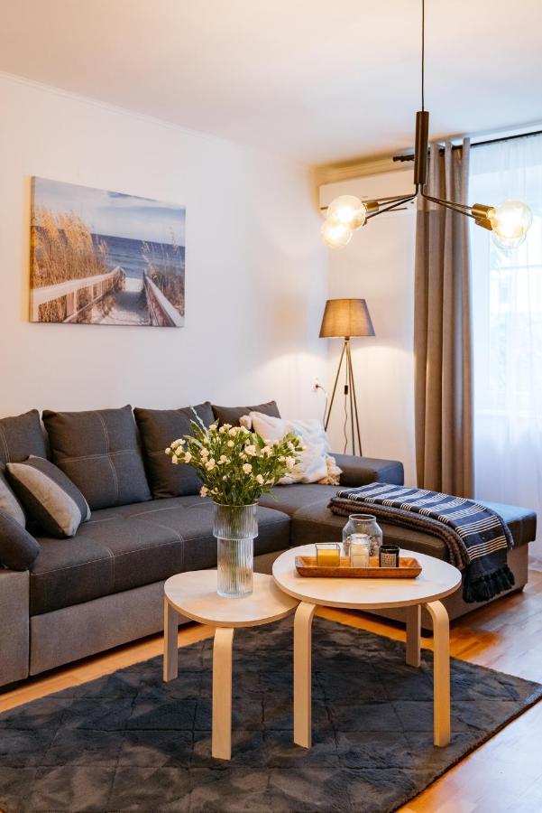 Cosy Apartment - Loftaffair Krasków Exterior foto
