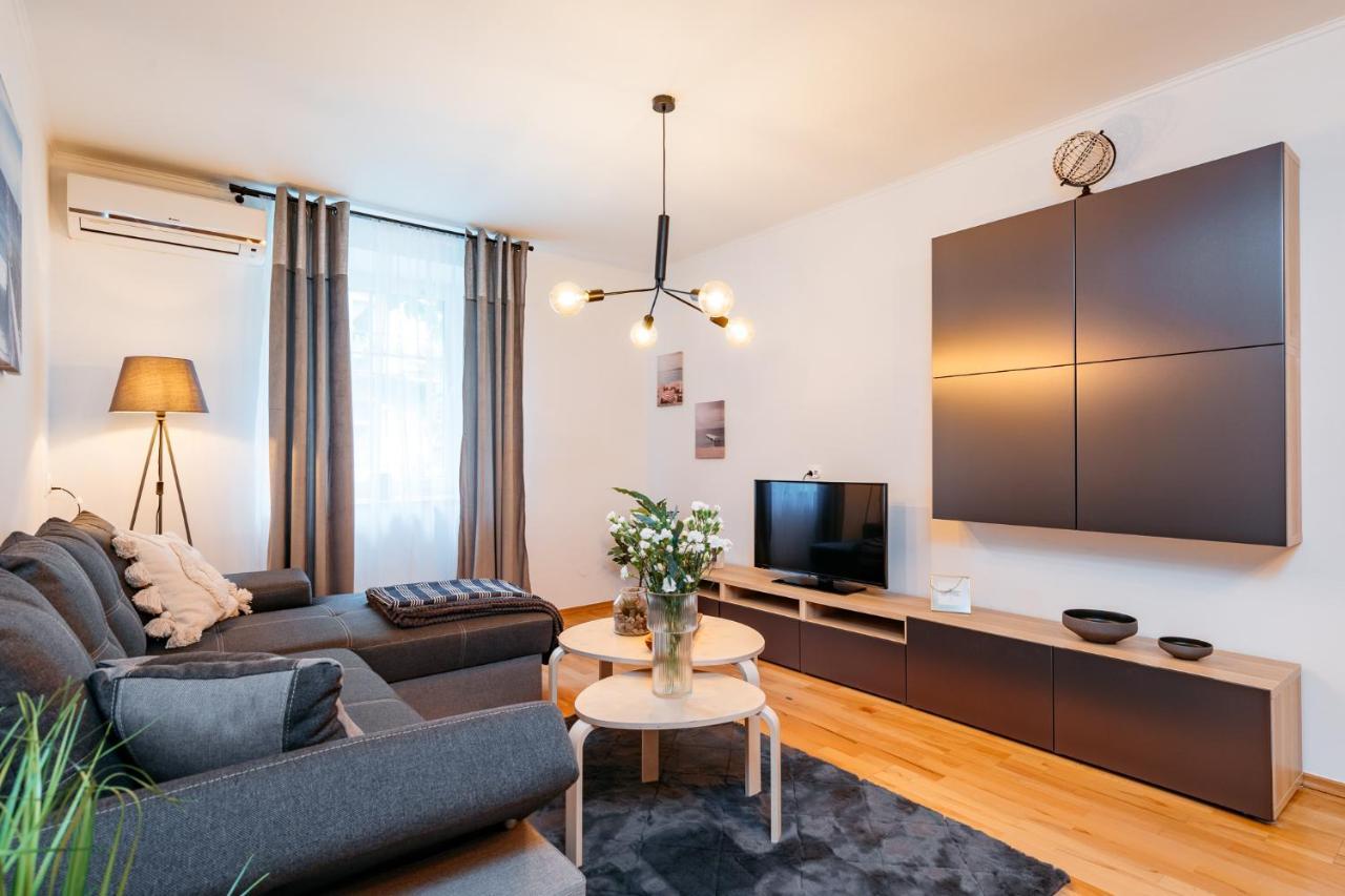Cosy Apartment - Loftaffair Krasków Exterior foto