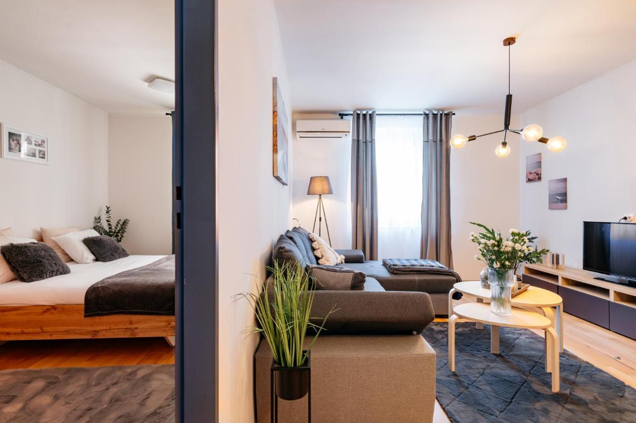 Cosy Apartment - Loftaffair Krasków Exterior foto